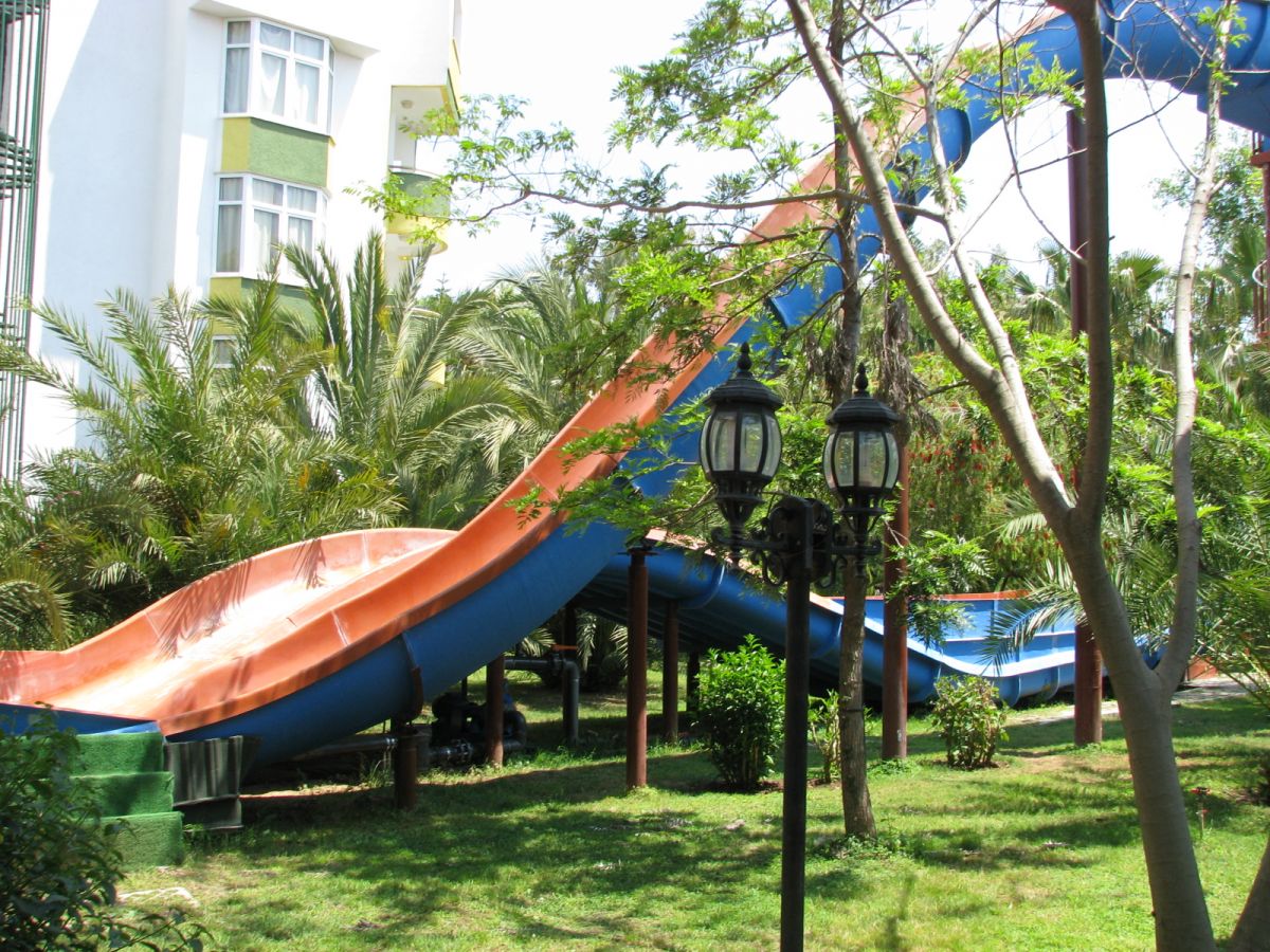 imagini hotel DELPHIN BOTANIK